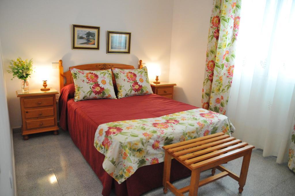 EmyCanarias Holiday Homes Vecindario (Gran Canaria) Quarto foto